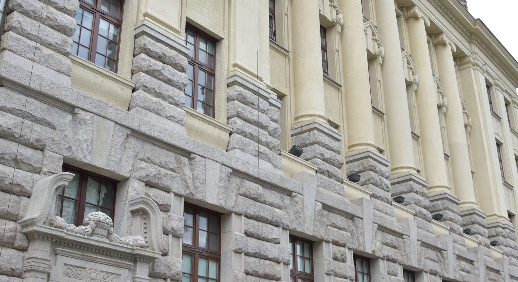 Budynek przy Placu Tadeusza Kościuszki we Wrocławiu